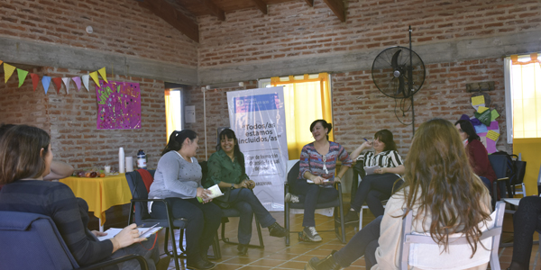 Encuentro-trabajadores-sociales-aldeas-argentina1-(1).jpg