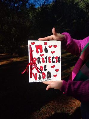 Los chicos armaron sus propios cuadernos para sus proyectos.